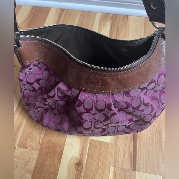 COACH Purple Monogram hobo purse - Picture 3 of 4